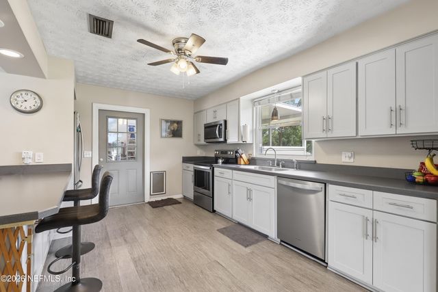 730 SIMMONS Trail, Green Cove Springs, FL 32043
