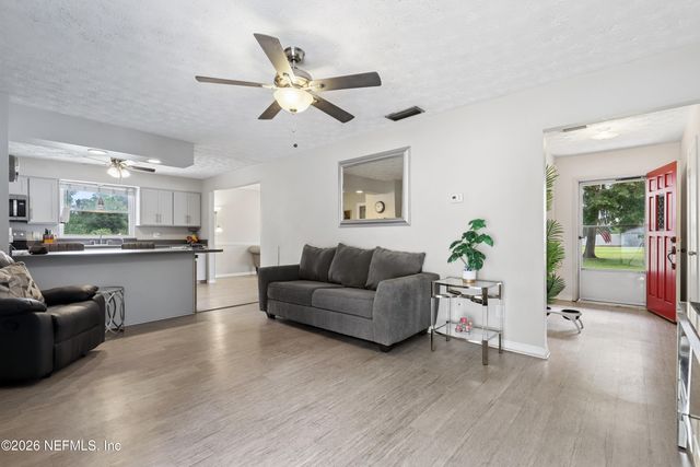 730 SIMMONS Trail, Green Cove Springs, FL 32043