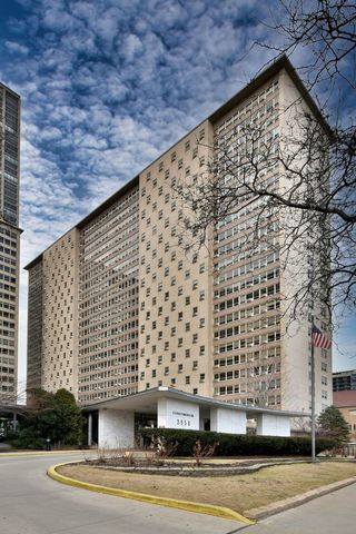 3950 N LAKE SHORE Drive 1202, Chicago, IL 60613