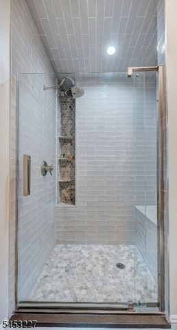 10 Marion Rd, Verona Twp., NJ 07044