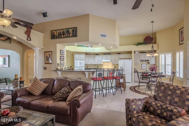 6316 FRANKLIN RED Drive, El Paso, TX 79912