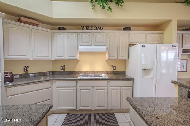 6316 FRANKLIN RED Drive, El Paso, TX 79912