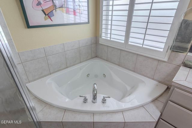 6316 FRANKLIN RED Drive, El Paso, TX 79912