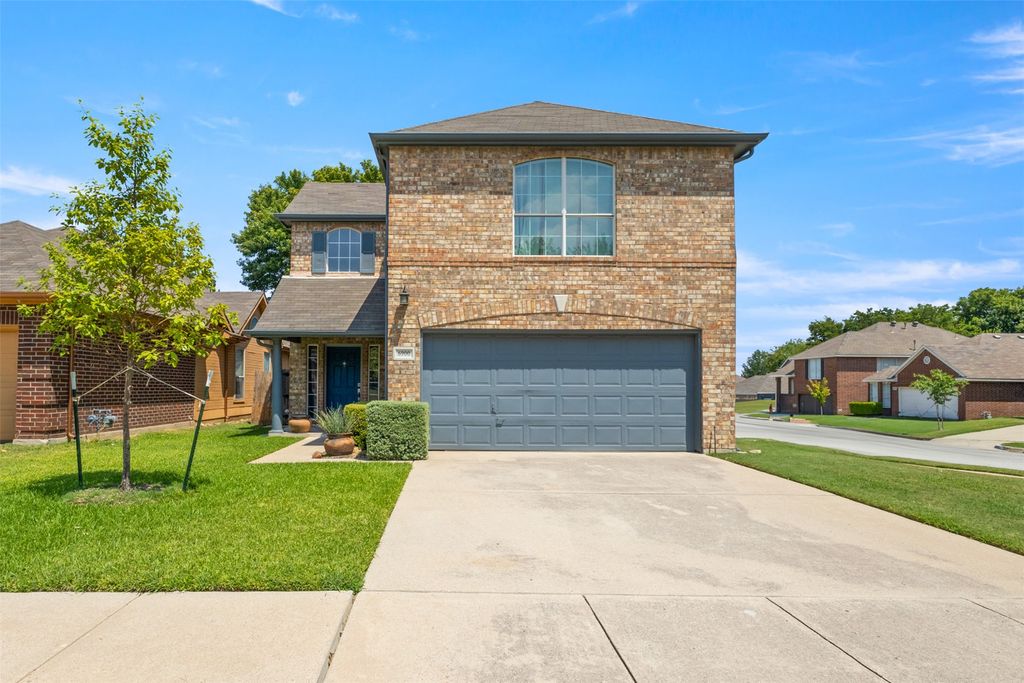 6900 Chaco Trail, Fort Worth, TX 76137