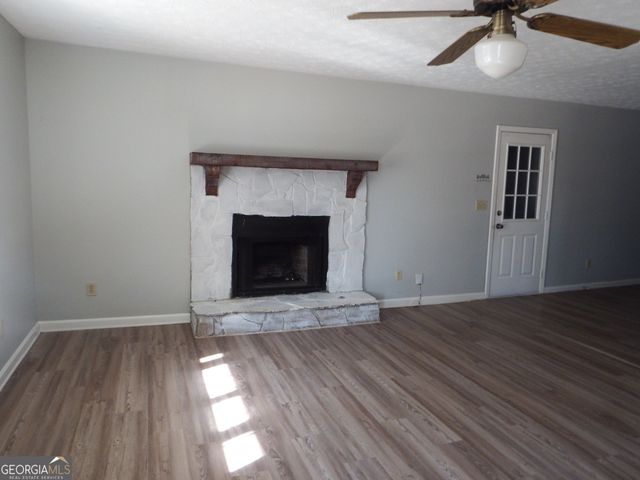 2780 Highpoint Road, Snellville, GA 30078