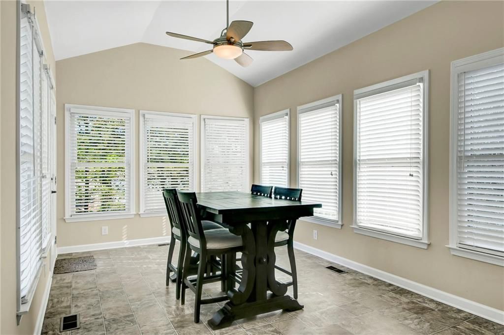 Image 17 of property listing at 538 Cape Ivey Drive, Dacula, GA 30019