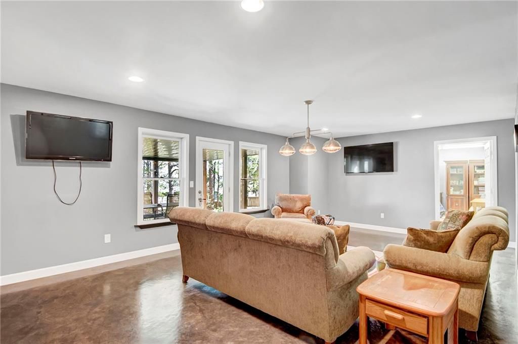 Image 35 of property listing at 538 Cape Ivey Drive, Dacula, GA 30019