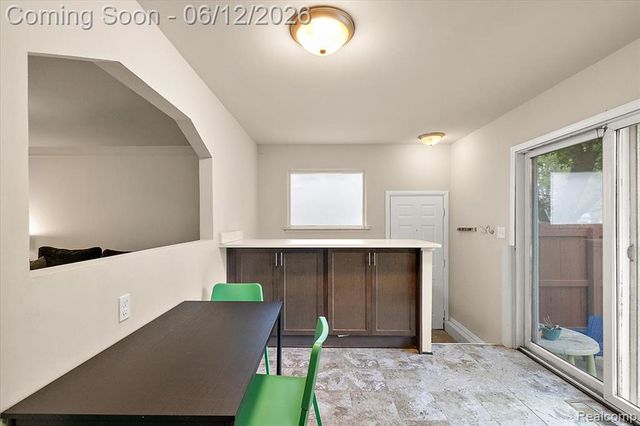 1146 Harrison Avenue, Garden City, MI 48135