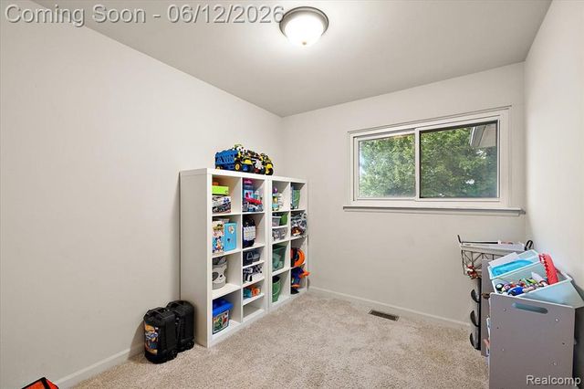 1146 Harrison Avenue, Garden City, MI 48135