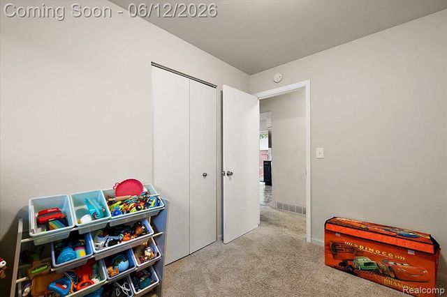 1146 Harrison Avenue, Garden City, MI 48135