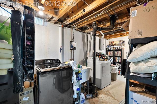 1146 Harrison Avenue, Garden City, MI 48135