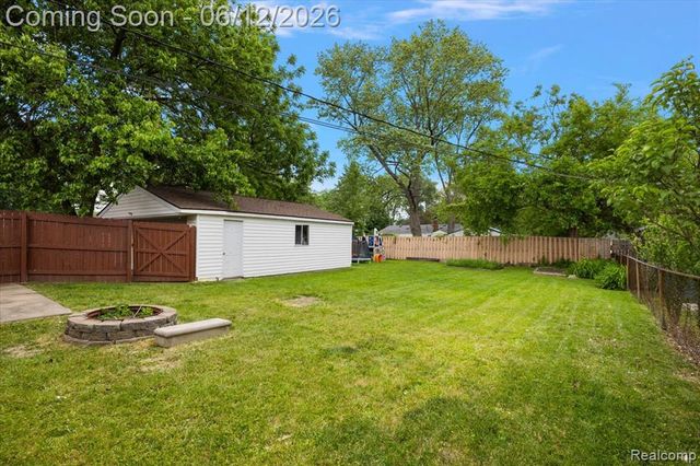 1146 Harrison Avenue, Garden City, MI 48135