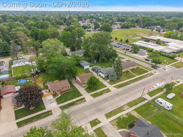 1146 Harrison Avenue, Garden City, MI 48135