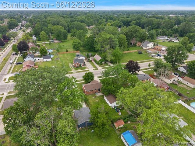 1146 Harrison Avenue, Garden City, MI 48135
