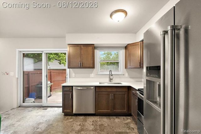 1146 Harrison Avenue, Garden City, MI 48135