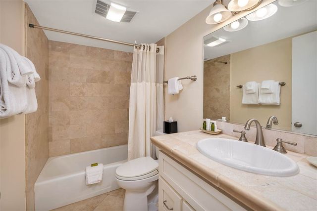 201 Neptune Road 255, St Simons Island, GA 31522