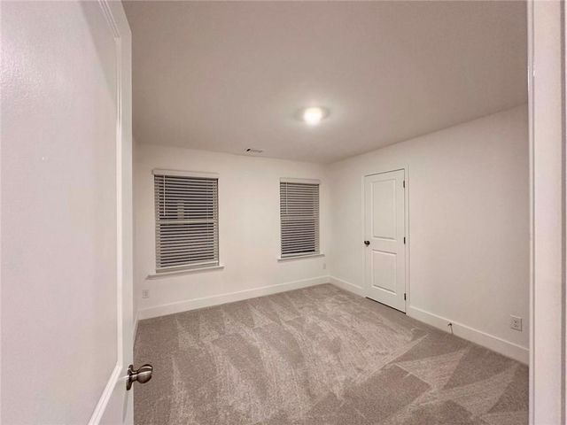 537 Hyde Ridge Trail, Loganville, GA 30052