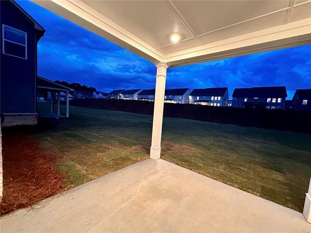 537 Hyde Ridge Trail, Loganville, GA 30052