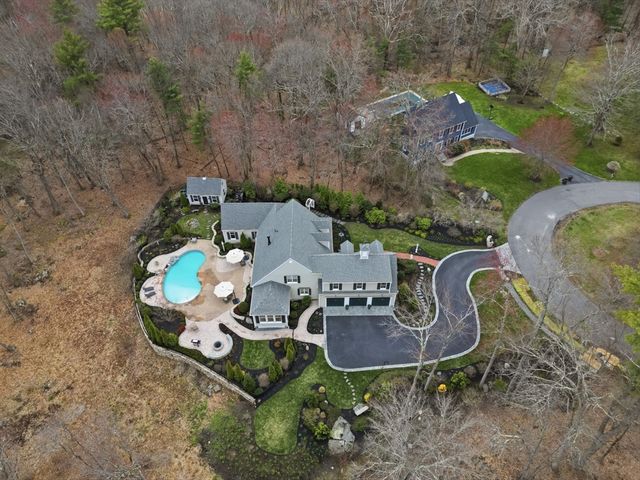 6 Courtney Dr, Newbury, MA 01922