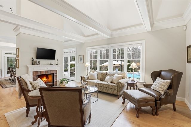 6 Courtney Dr, Newbury, MA 01922