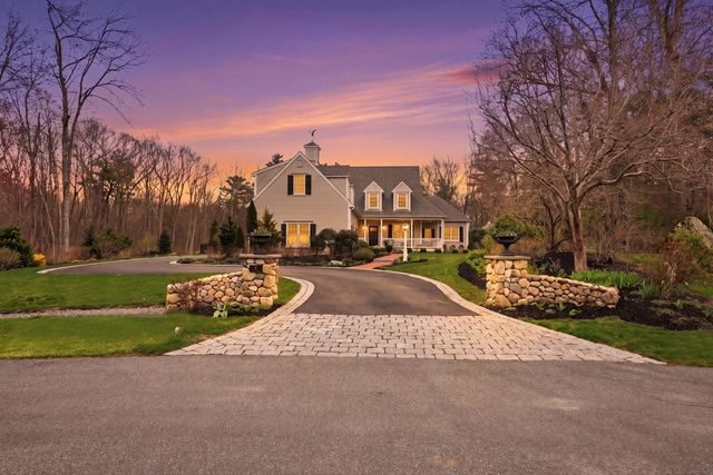 6 Courtney Dr, Newbury, MA 01922