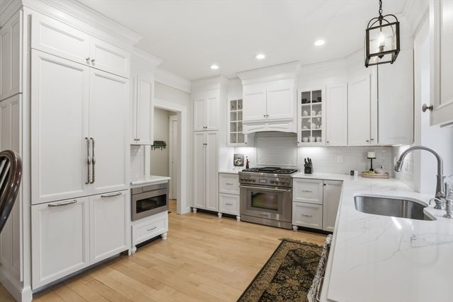 6 Courtney Dr, Newbury, MA 01922