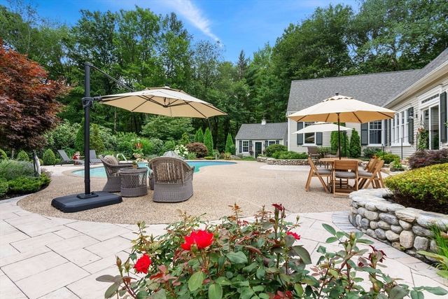 6 Courtney Dr, Newbury, MA 01922