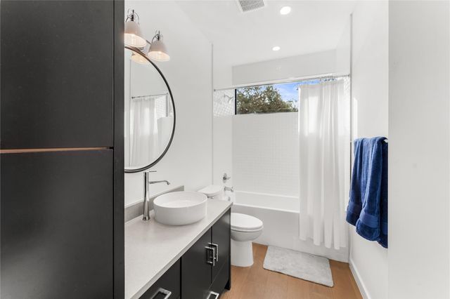 2316 W 7th ST, Austin, TX 78703