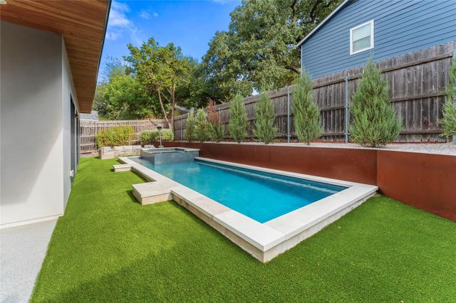 2316 W 7th ST, Austin, TX 78703