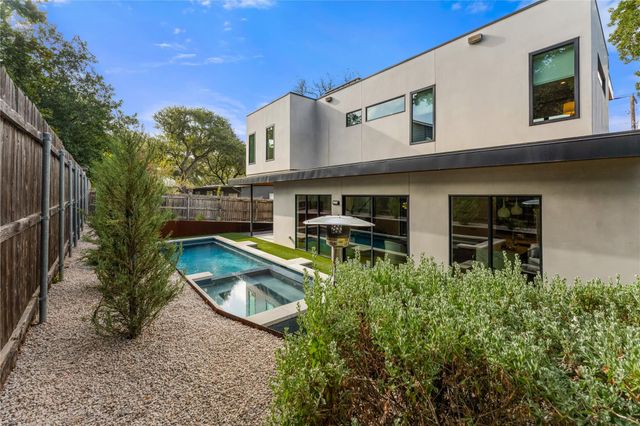 2316 W 7th ST, Austin, TX 78703