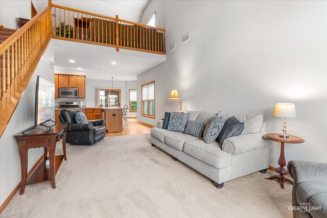 574 Sudbury Circle, Oswego, IL 60543