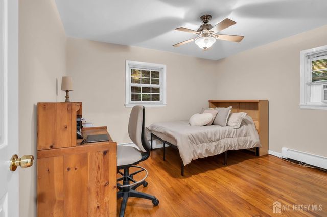 266 Orchard Avenue, Middletown, NJ 07718