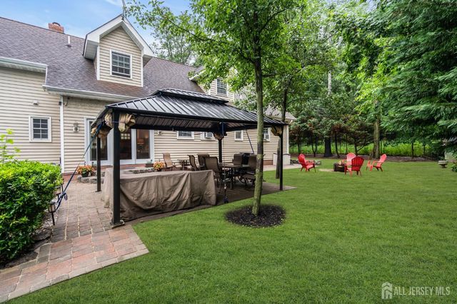 266 Orchard Avenue, Middletown, NJ 07718