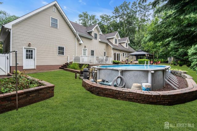 266 Orchard Avenue, Middletown, NJ 07718