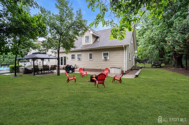 266 Orchard Avenue, Middletown, NJ 07718