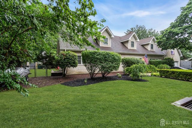266 Orchard Avenue, Middletown, NJ 07718