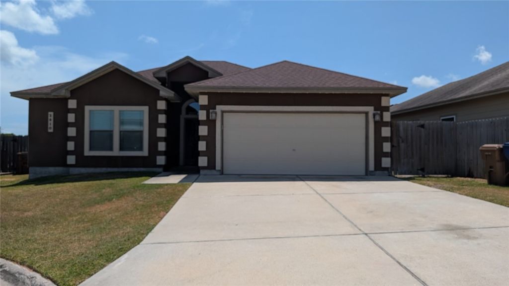 2810 Lake Tranquility Cir, Corpus Christi, TX 78414 — photo 2