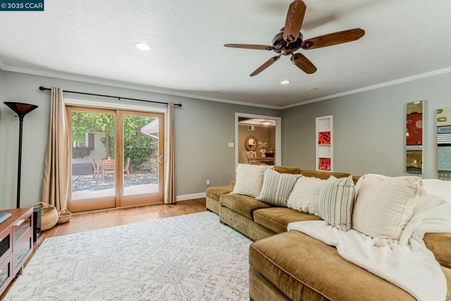 49 Terra Bella Dr, Walnut Creek, CA 94596