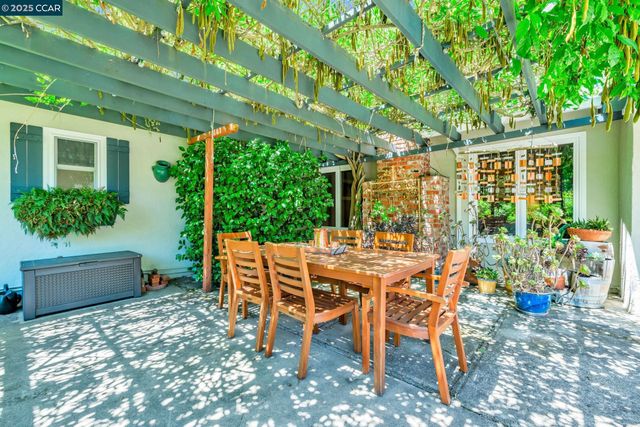 49 Terra Bella Dr, Walnut Creek, CA 94596