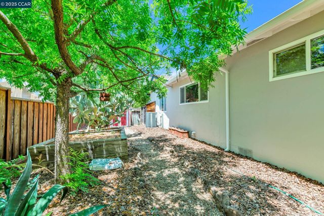 49 Terra Bella Dr, Walnut Creek, CA 94596