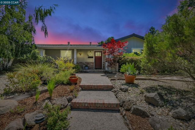 49 Terra Bella Dr, Walnut Creek, CA 94596