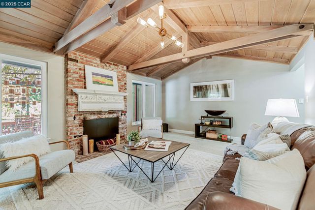 49 Terra Bella Dr, Walnut Creek, CA 94596