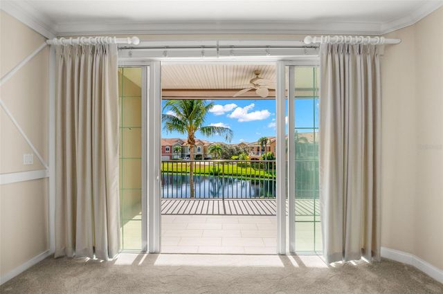 8 ACADEMY WAY S 123, St Petersburg, FL 33711