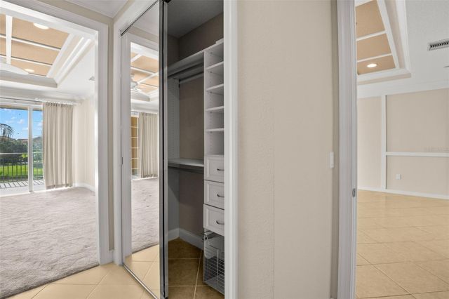 8 ACADEMY WAY S 123, St Petersburg, FL 33711