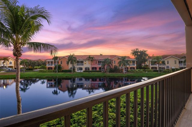 8 ACADEMY WAY S 123, St Petersburg, FL 33711