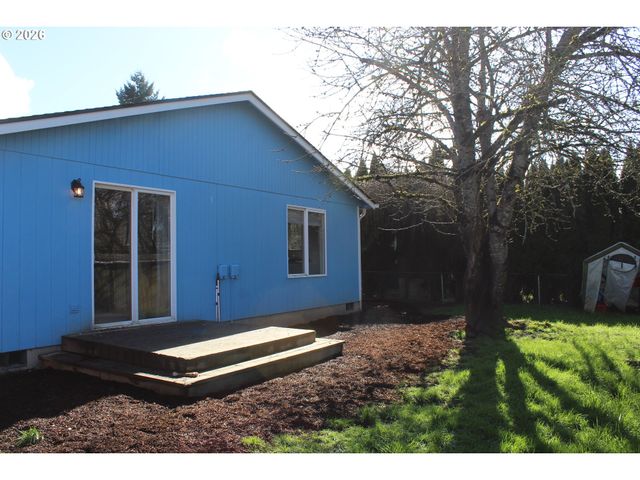 1403 N 4TH Ave, Kelso, WA 98626