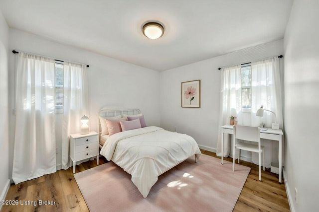 8611 Bluebell Dr, Louisville, KY 40219