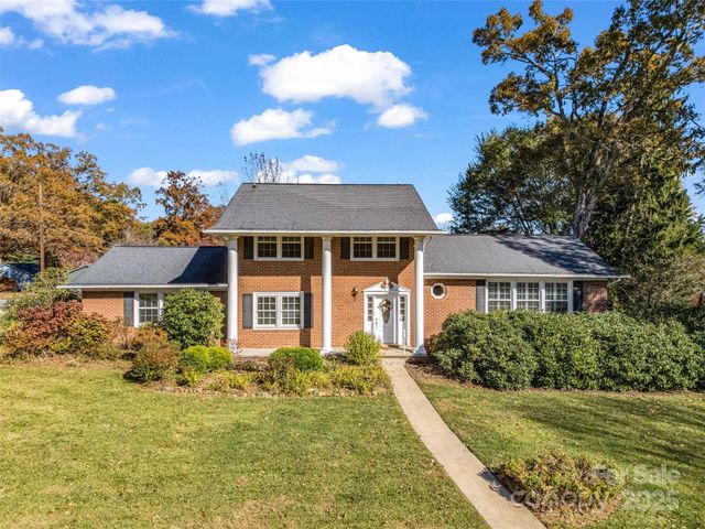 101 Bent Creek Ranch Road, Asheville, NC 28806