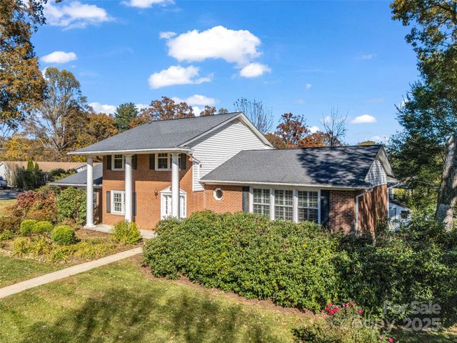 101 Bent Creek Ranch Road, Asheville, NC 28806