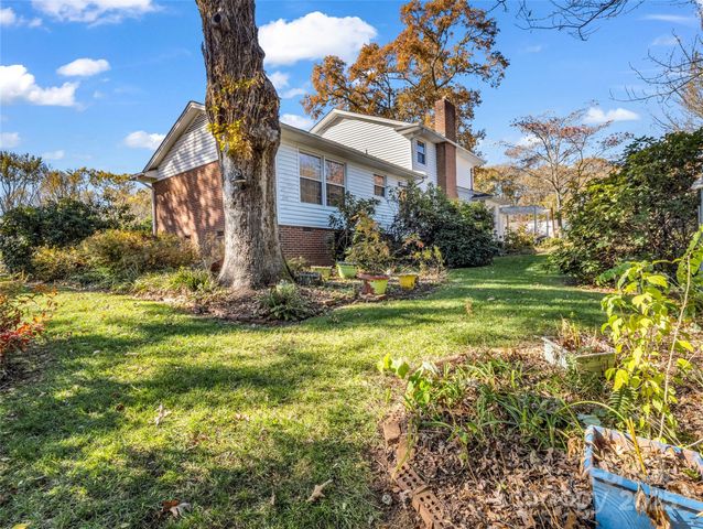 101 Bent Creek Ranch Road, Asheville, NC 28806